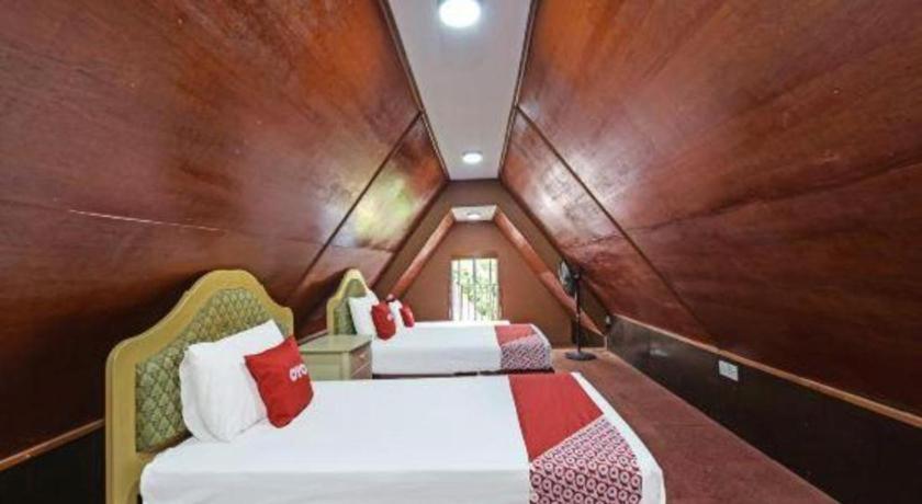 Oyo 90642 Twin Mutiara Chalet & Homestay Jeli Exterior foto